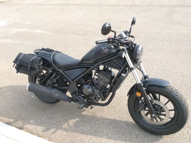 2025 Honda REBEL 300 W/HONDA SADDLEBAGS AND REAR SOLO CARRIER - Photo 3